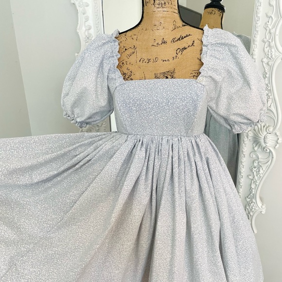SALE New York Couture Handmade One of a Kind Cottagecore Puff Sleeve Dress - Picture 5 of 6